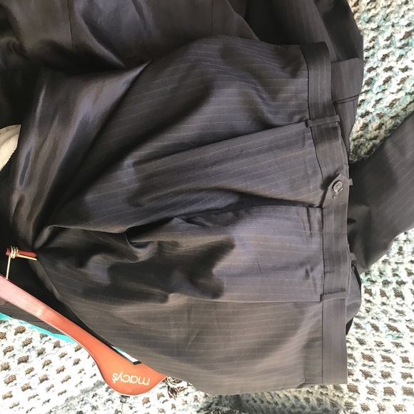 🎉🎉HOST PICK🎉🎉Men's suit 40R - Picture 4 of 8